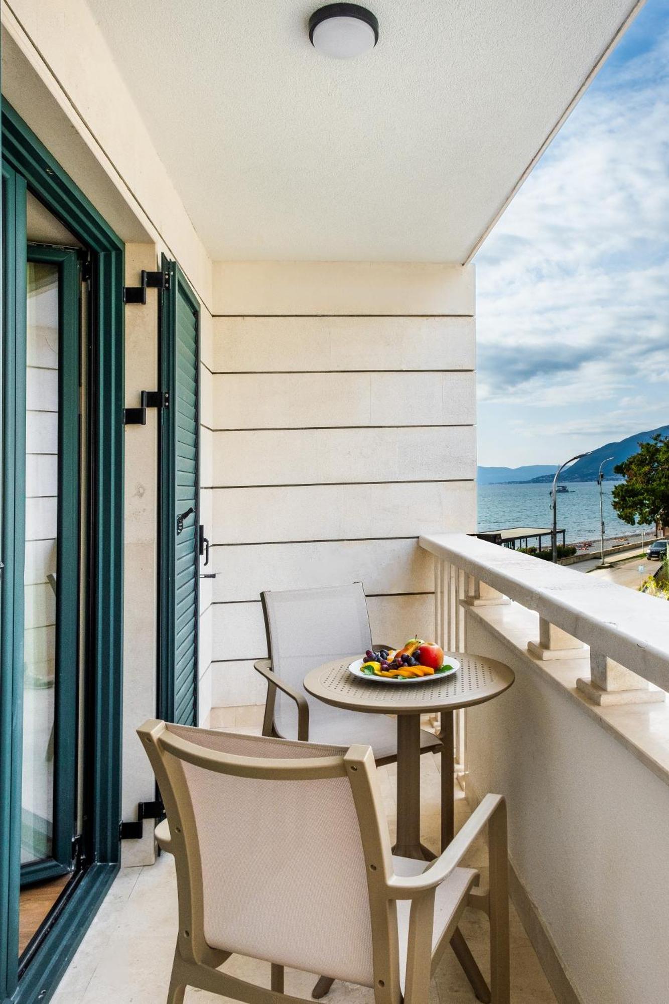Boutique Hotel Villa Royal Tivat Ngoại thất bức ảnh